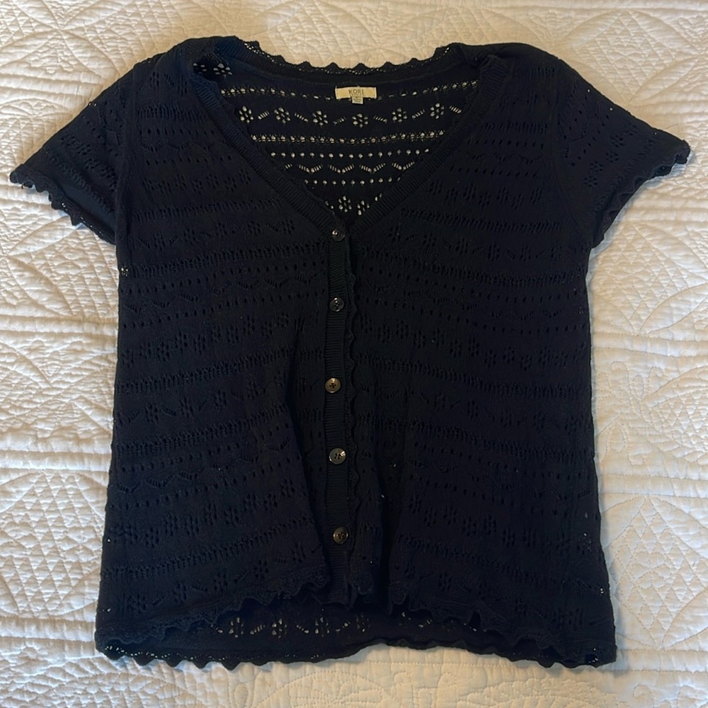 Black knit short sleeve top, size S, buttons in front, from Piper & Scoot